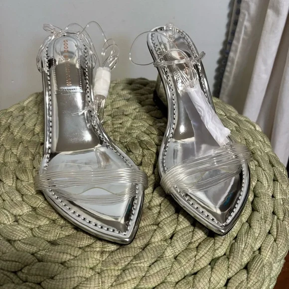 Good American Cinder-f*cking Rella Clear Wedge Sandal Size 8 - Picture 8 of 14